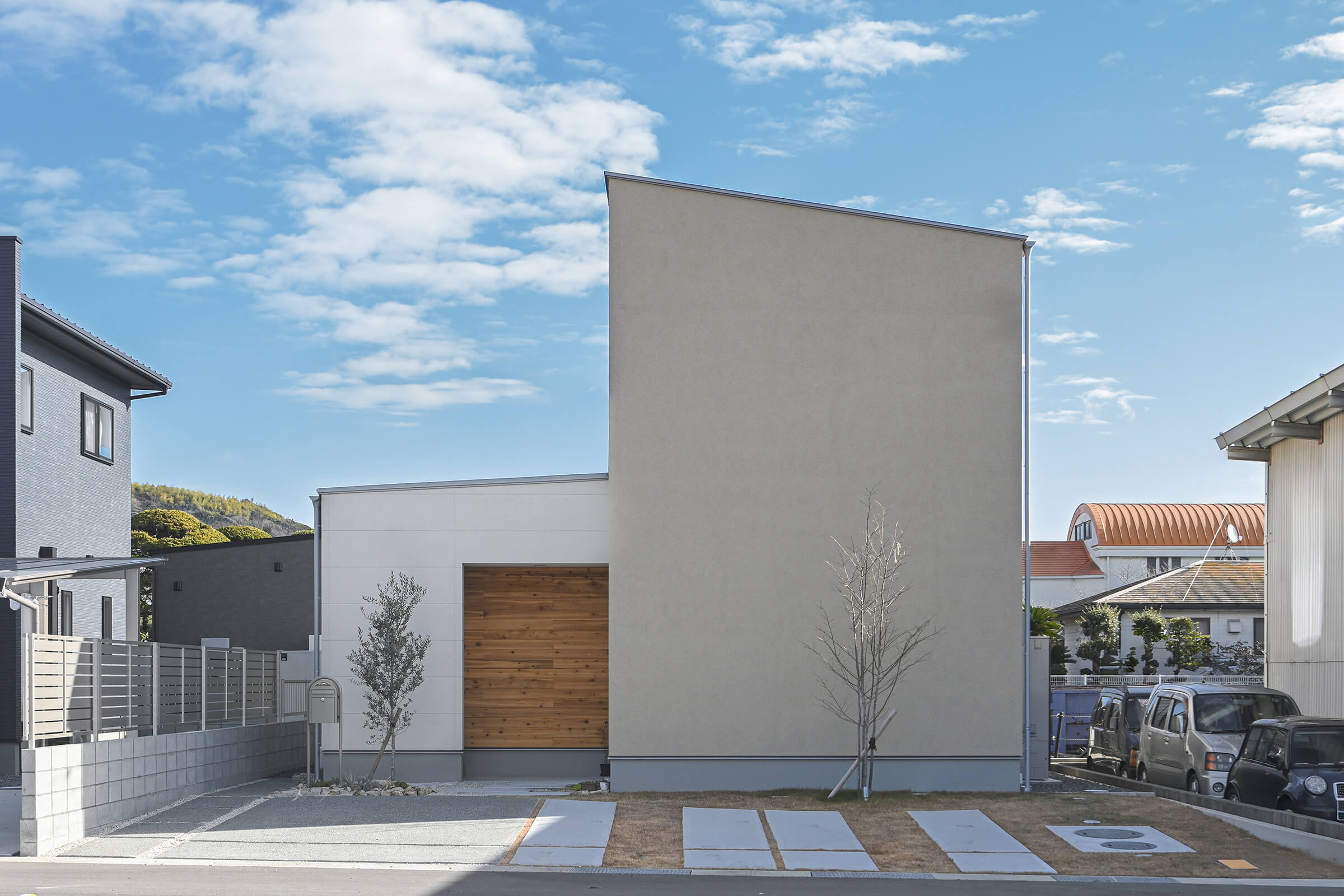 無垢の温かみを感じる家